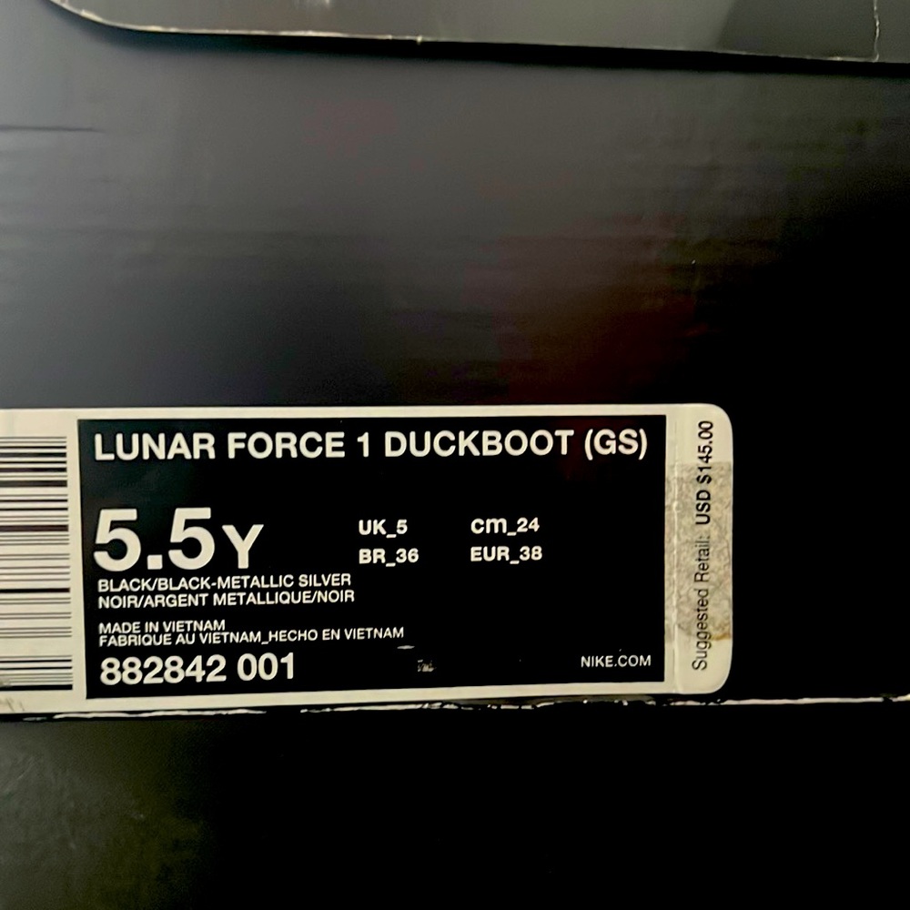 Lunar Force 1 Duckboot wore only one time like brand new haven’t used them since